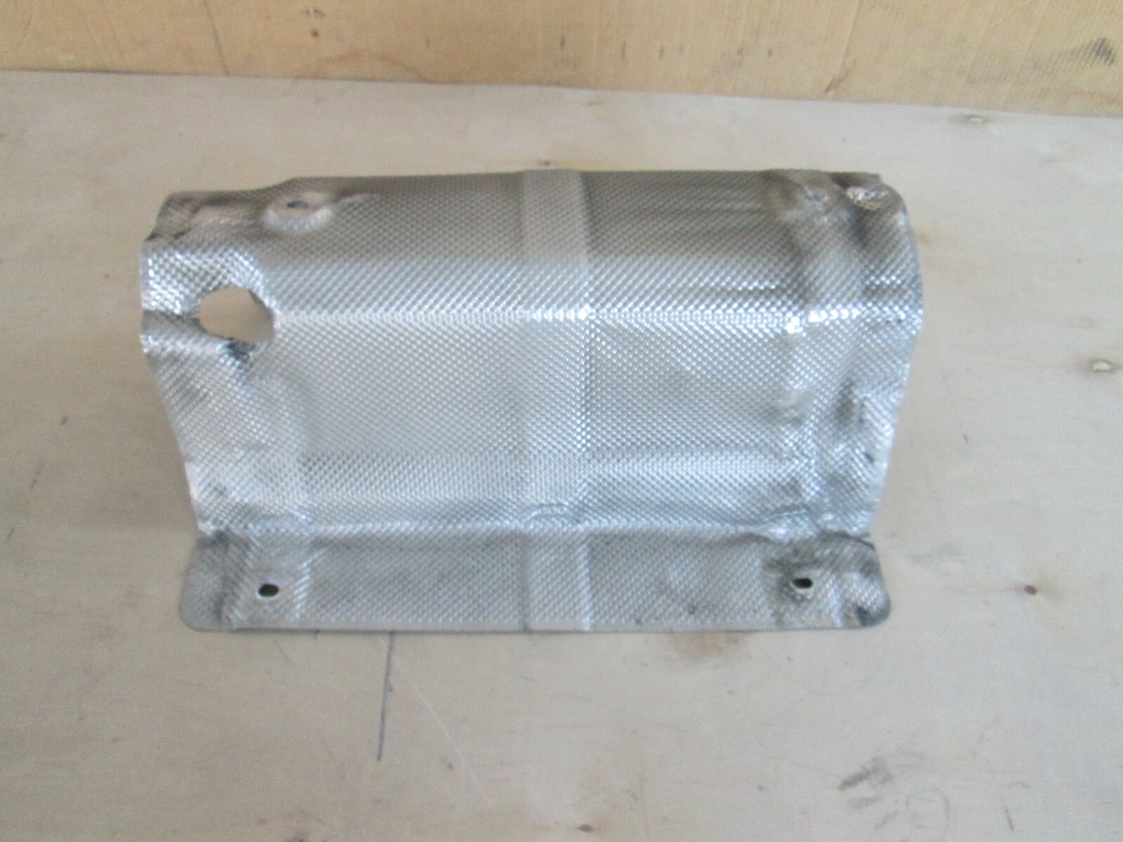 Maserati Quattroporte -05 Rear Center Heat Shield # 67221800