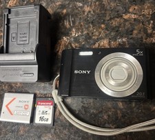 Sony Cyber-Shot DSC-W800 20.1MP Digital Camera Blck Tested W Bat 16 GB SD chrgr