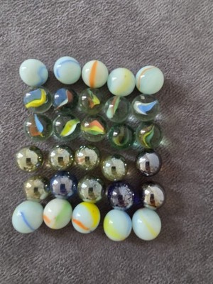 Vintage Glasmurmeln Restposten x30 - Katzenaugen, Wirbel & irisierend - Retro Spielzeug