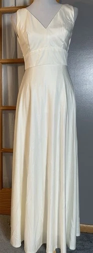 Vtg 1960s Union Made Wedding Gown Sz 4 Ivory V Neck Formal Gala Prom Cocktail