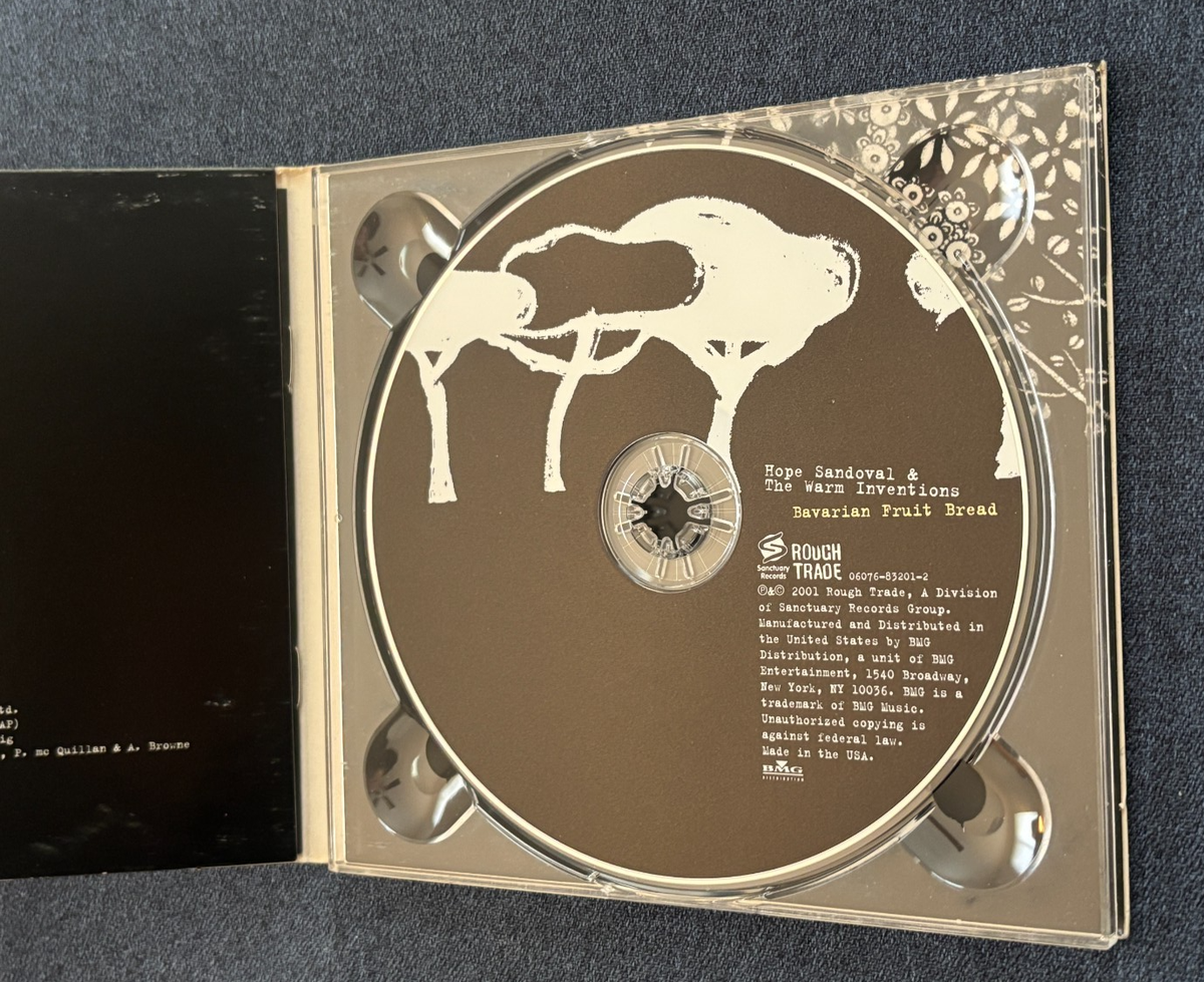Hope Sandoval (Mazzy Star) & The Warm Inventions - Bavarian Fruit