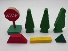 Brio/Thomas Lot Of 7 WOODEN RAILROAD CROSSING STREET SIGNS  TREES
