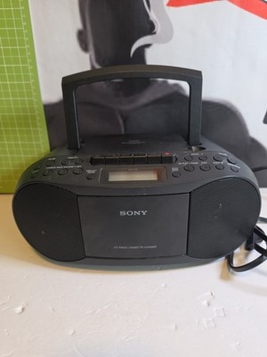 SONY CFD-S70 Stereo Cassette Tape , CD Player Recorder AM/FM Radio Clean & Works