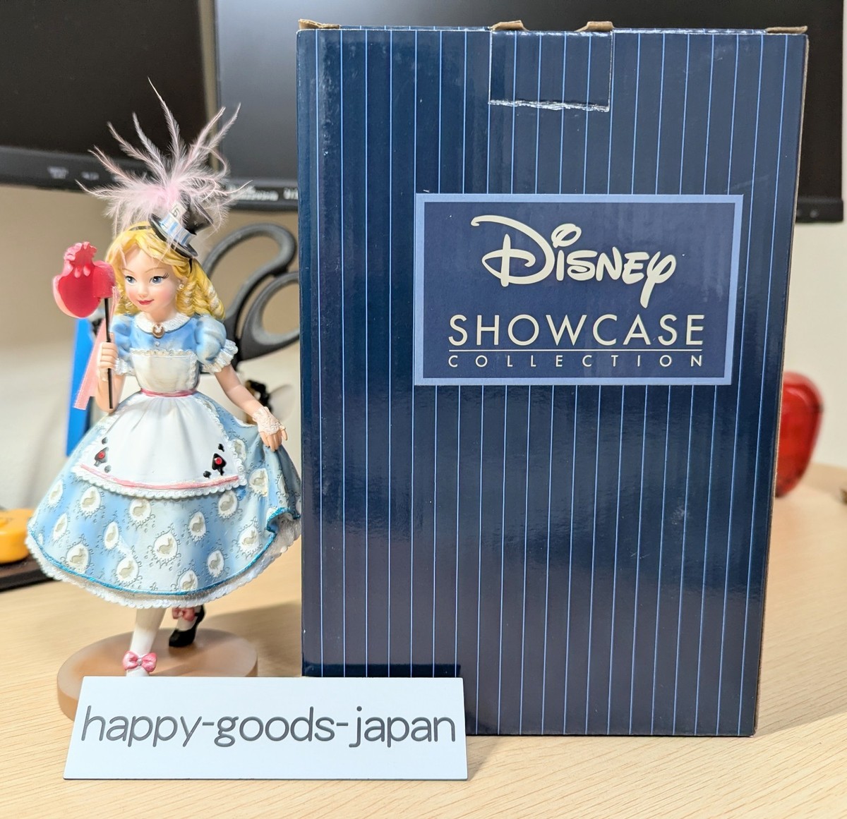 Disney Showcase Couture De Force 65th Anniversary Alice in