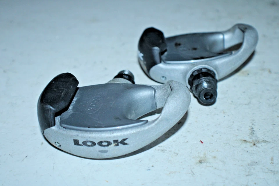 Look Clipless Bicycle Pedals Gray Bikepacking Racing Road Gravel USA Shipping :) - Image 4 of 4