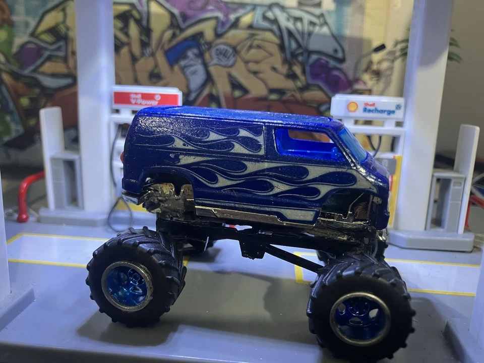 Dodge Van 2018 1 off exclusivo elevado Mopar Custom 77 azul ruedas cromadas Foto 4 de 4