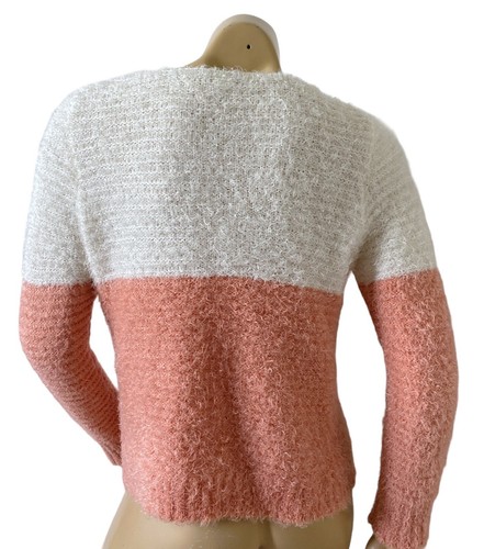 LOVE BY DESIGN Womens Size Medium Color Block Plush Long Sleeve Cropped Sweater - Picture 4 of 6