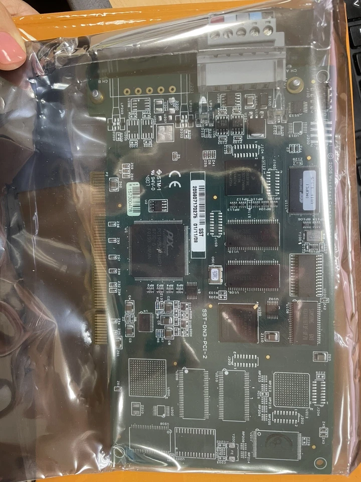 Tarjeta de interfaz Molex SST-DN3-PCI-2 para control industrial - probada y confiable Foto 2 de 2