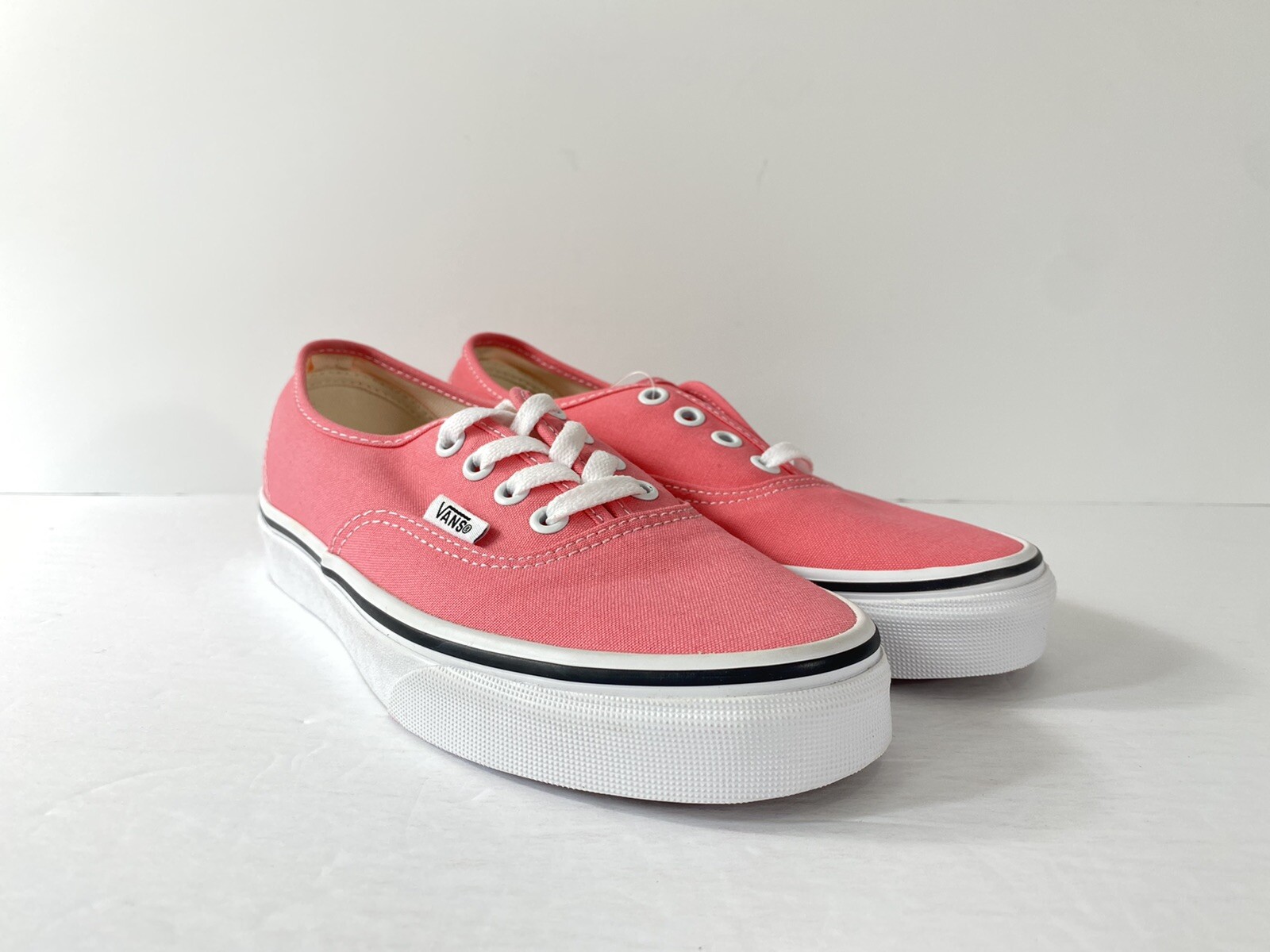 vans authentic white pink