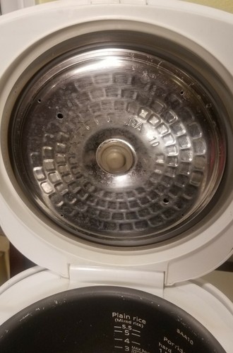 Tiger JBA-T10U Reiskocher/Wärmer/Dampfgarer 5,5 Tassen 9 Einstellungen gebraucht - Bild 6 von 12