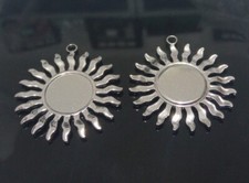1pz ciondolo sole con castone base cabochon in acciaio inox 38x35mm interno 15mm