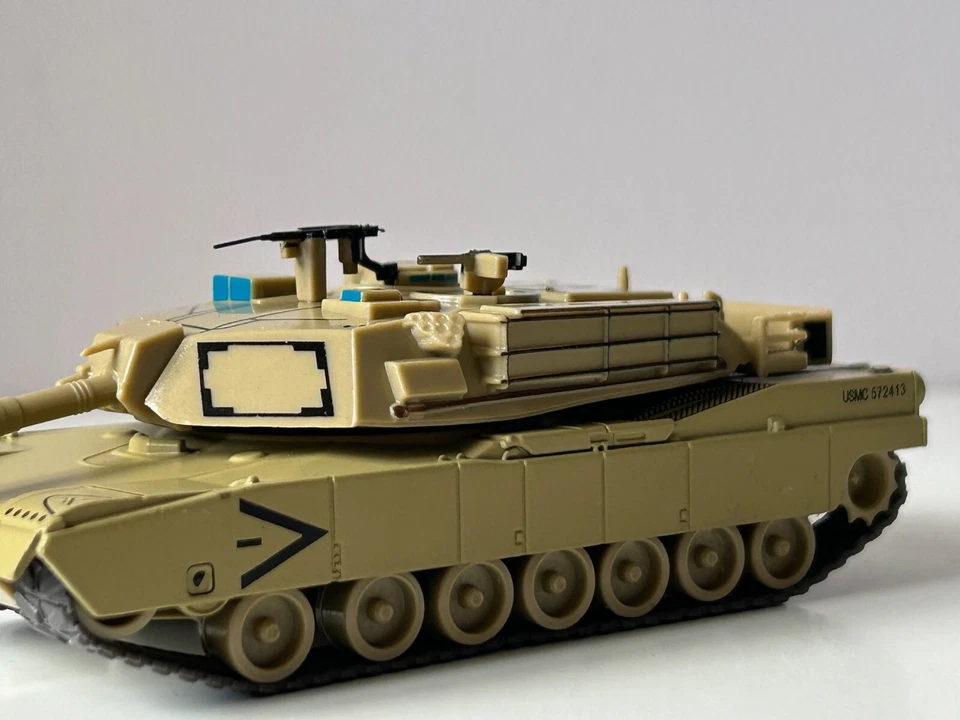 M1A1 Abrams - 2003 USA Battle Military Tank Model Diecast 1:72 Scale Amercom - Image 4 of 4