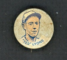 1933 PR4 CRACKER JACK PINS TED LYONS WHITE SOX VG-EX/EX 551246 (KYCARDS)