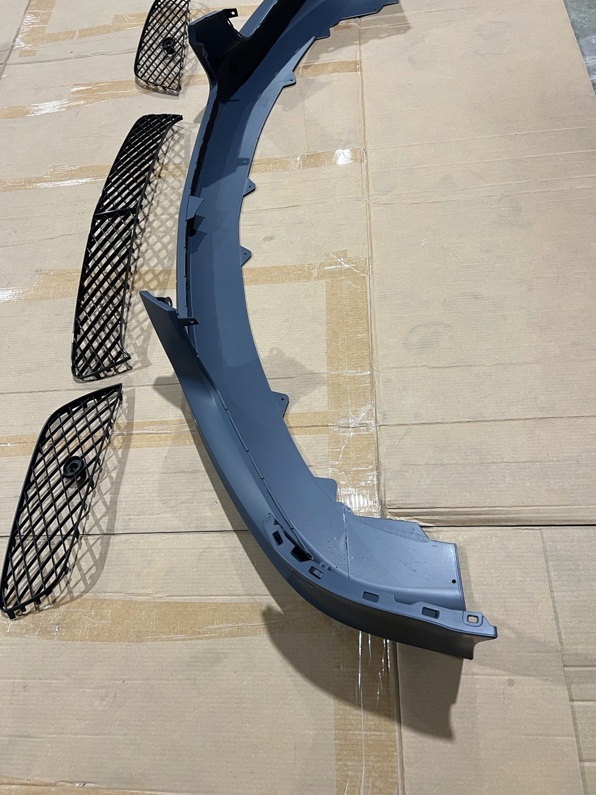 2012-2015 Bentley Continental GT GTC V8 4.0 Front Bumper Cover Lower Grille Set