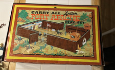 1968 MARX FORT APACHE Carry All Action Tin Case 4685 -