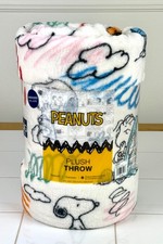 NWT PEANUTS SNOOPY SUPERSOFT OVERSIZED PLUSH THROW BLANKET 5'x6'
