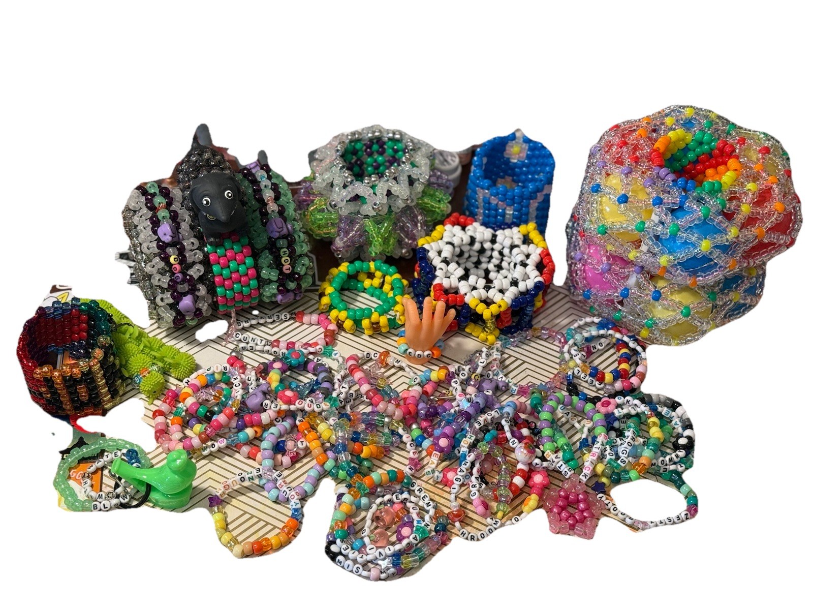 Mystery Kandi Scoop 20 Pack Including Cuffs, Critters, Stars, Singles, Etc