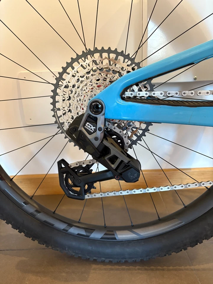 Spark RC Team Issue AXS + GX-t / Dropper Post / PowerMeter / Carbon Wheels mit Bike Case - Bild 3 von 4