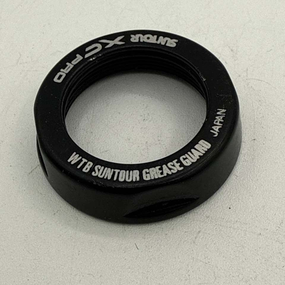 Vintage Suntour XC Grease Guard Top Nut 1 1/8 Threaded 90s Race Bike Black NOS - Image 3 of 4