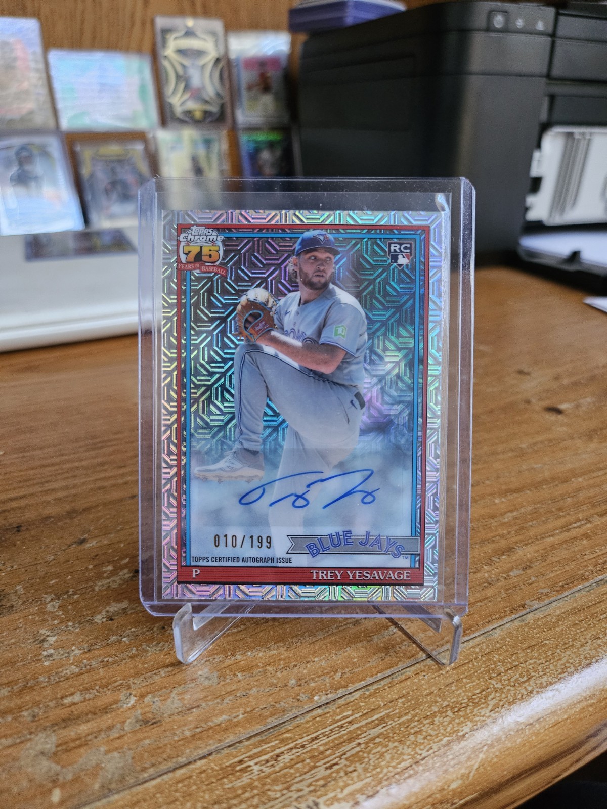 2026 Topps Update Trey Yessvage RC Mojo Refractor Auto 10/199 Blue Jays