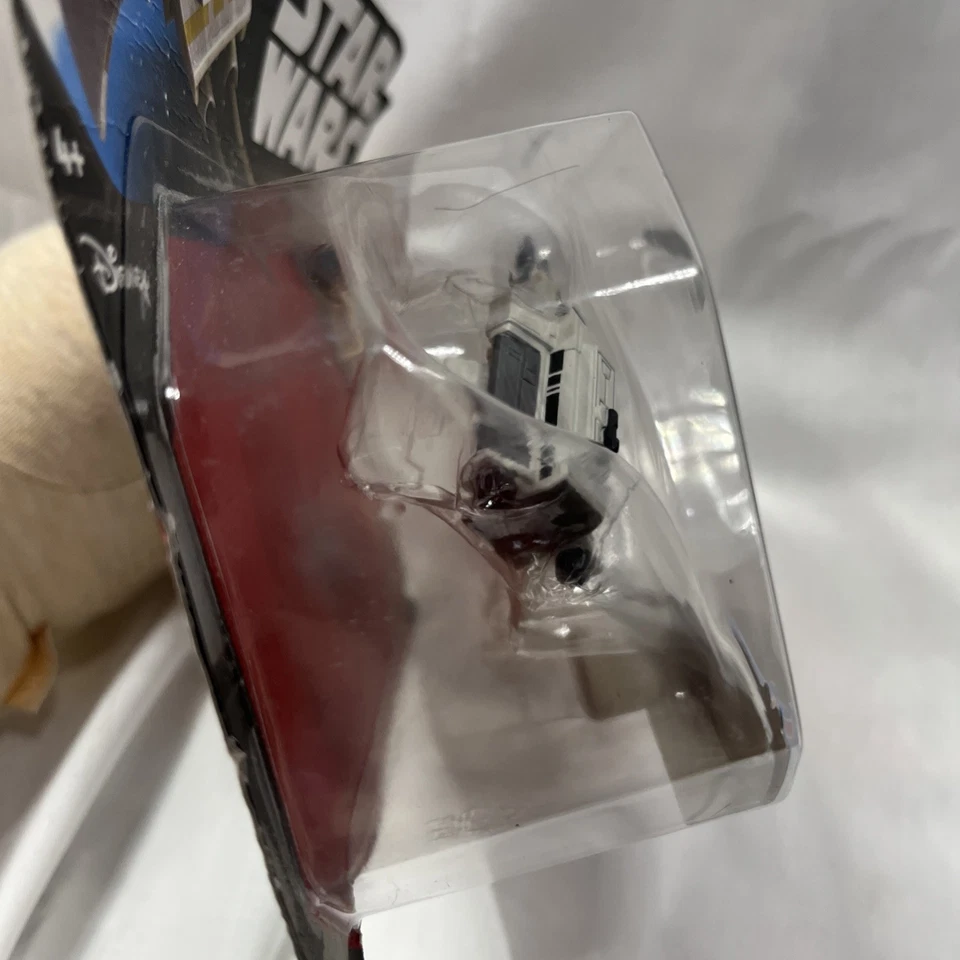 Hot Wheels Star Wars Starship X-Wing Fighter Red 5 W Flight Navigator Stand NEW - Image 4 of 4