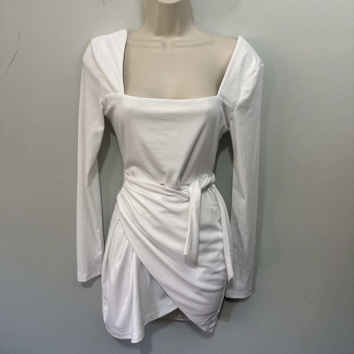 Runaway The Label Dress Womens Small White Long Sleeve Mini Safiya Wrap Cocktail | eBay Runaway The Label Dress Womens Small White Long Sleeve Mini Safiya Wrap Cocktail | eBay