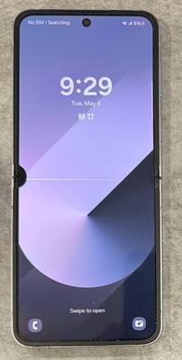 Samsung Galaxy Z Flip6 5G 256GB Silver - UNLOCKED