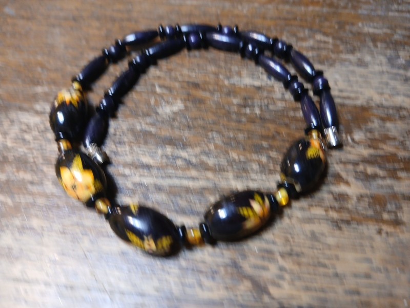 Vtg Black Floral Oval Bead Necklace Boho 1970s Retro Sweet Hippie Cottage Core 