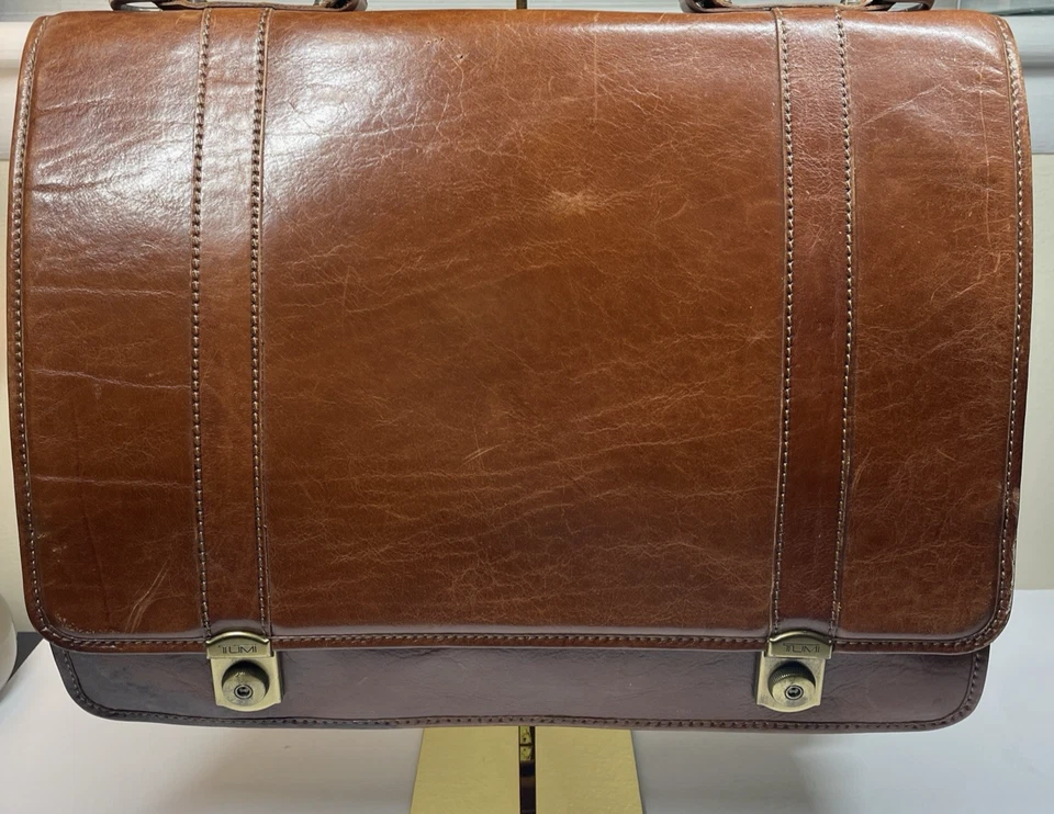 De Colección Tumi Mensajero Maletín Bolso Cuero Marrón Parte Inferior Expansible Correa Desmontable Foto 4 de 4