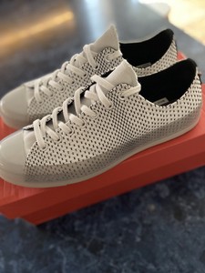 chuck 70 neon nights low top