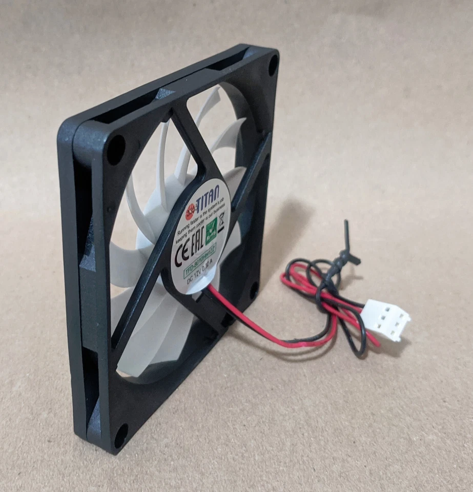 Titan 80mm x 10mm White 11-Blade 3pin 12V DC CPU/ Desktop PC Case Cooling Fan - Image 3 of 4