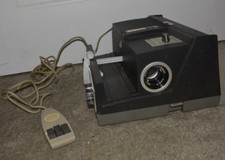 Montgomery Wards 644 Automatic Slide Projector Powers On NO TRAY