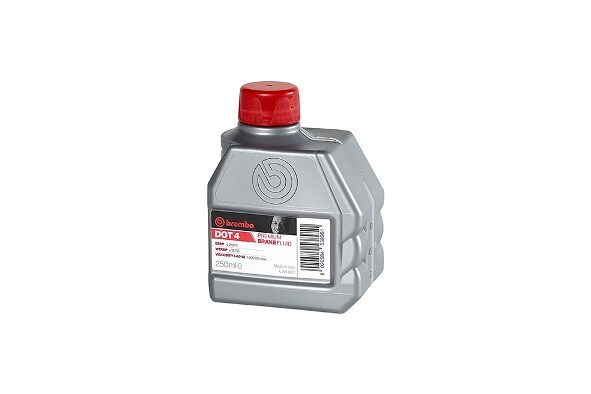 L A4 002 BREMBO Brake Fluid - Image 3