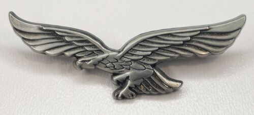 Pin Eagle German Luftwaffe - 5.3 x 2 cm - Picture 1 of 2