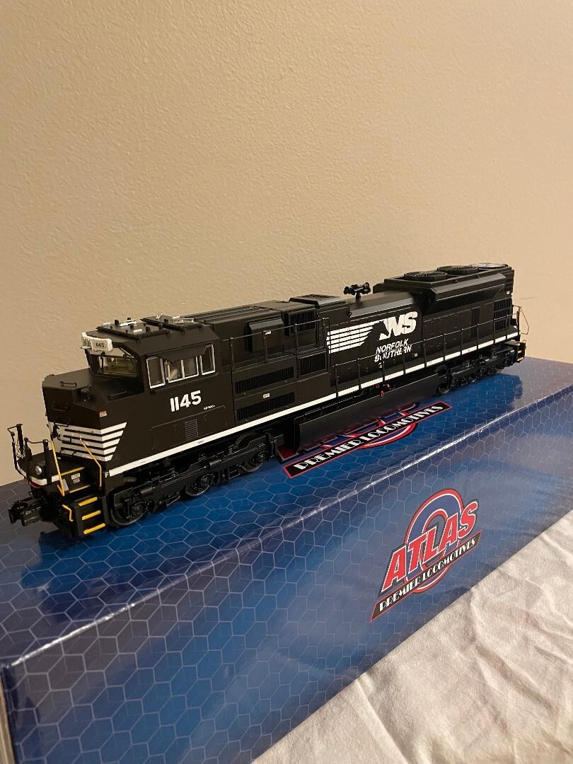 Altas/MTH O scale Norfolk Southern SD70ACe Diesel Engine 30138152 PS3 ...