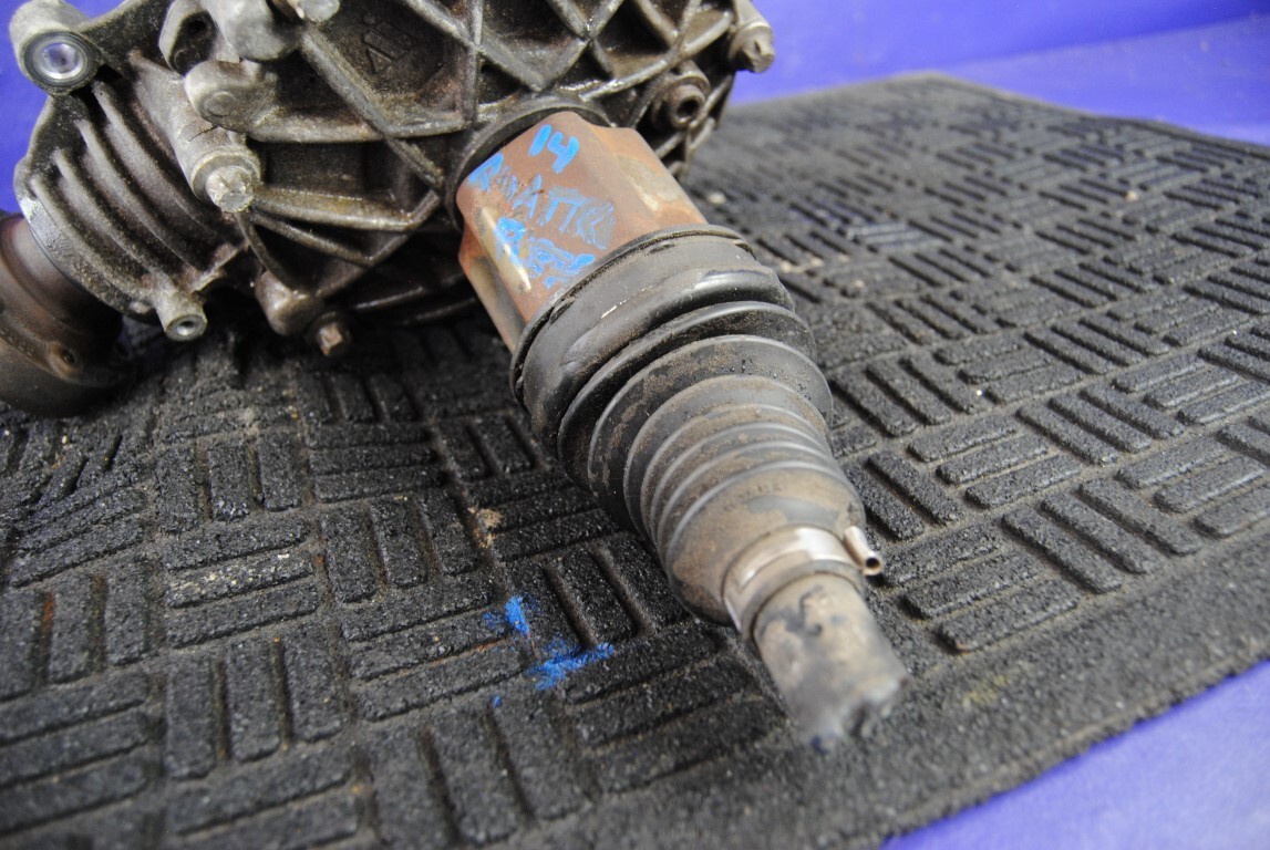 14-19 Maserati Quattroporte S AWD 3.0L Front Differential 06700077220 OEM