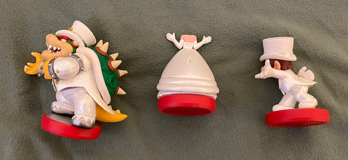 スーパーマリオオデッセイ + amiibo 2セット スーパーマリオオデッセイ + amiibo 2セット