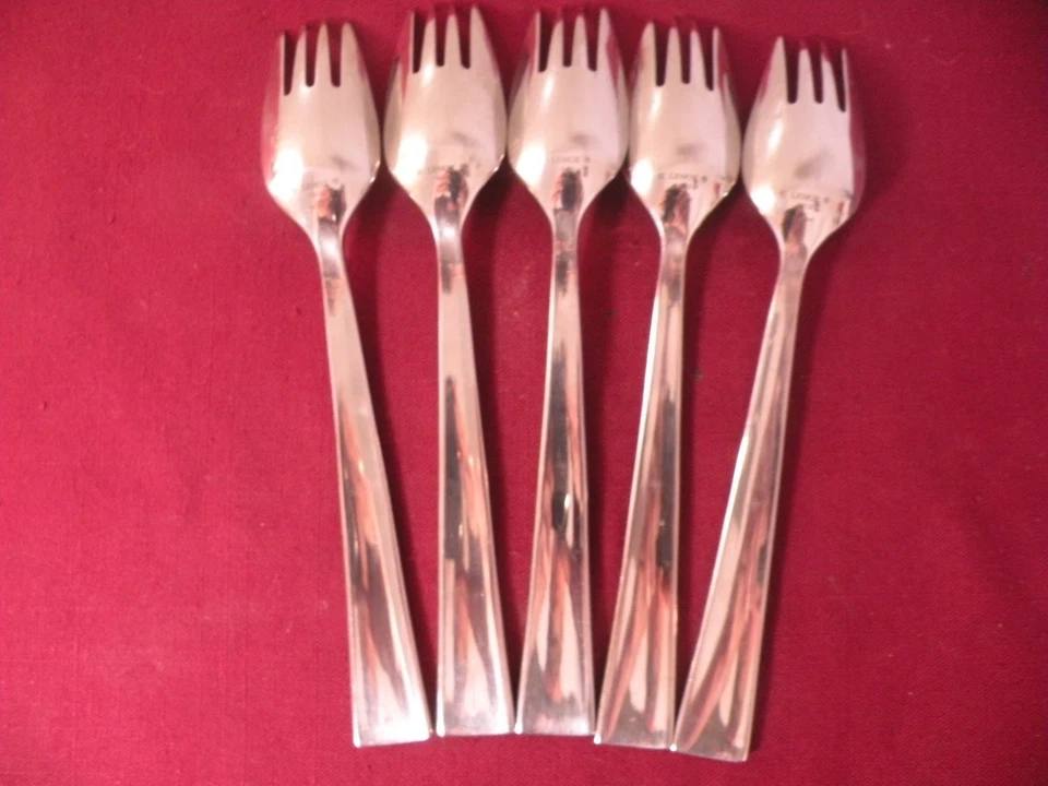 5 件套 Lenox Archdale 18/10 不锈钢勺叉 7 3/8 — 第 4/4 张图片