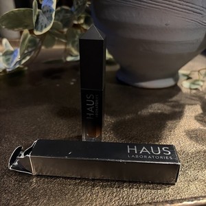 HAUS LABORATORIES By Lady Gaga: GLAM ATTACK LIQUID EYESHADOW | Chains