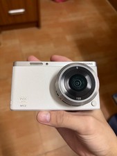 Samsung NX Mini 20.5MP Digital Camera White Kit with NX-M 9mm Zoom lens