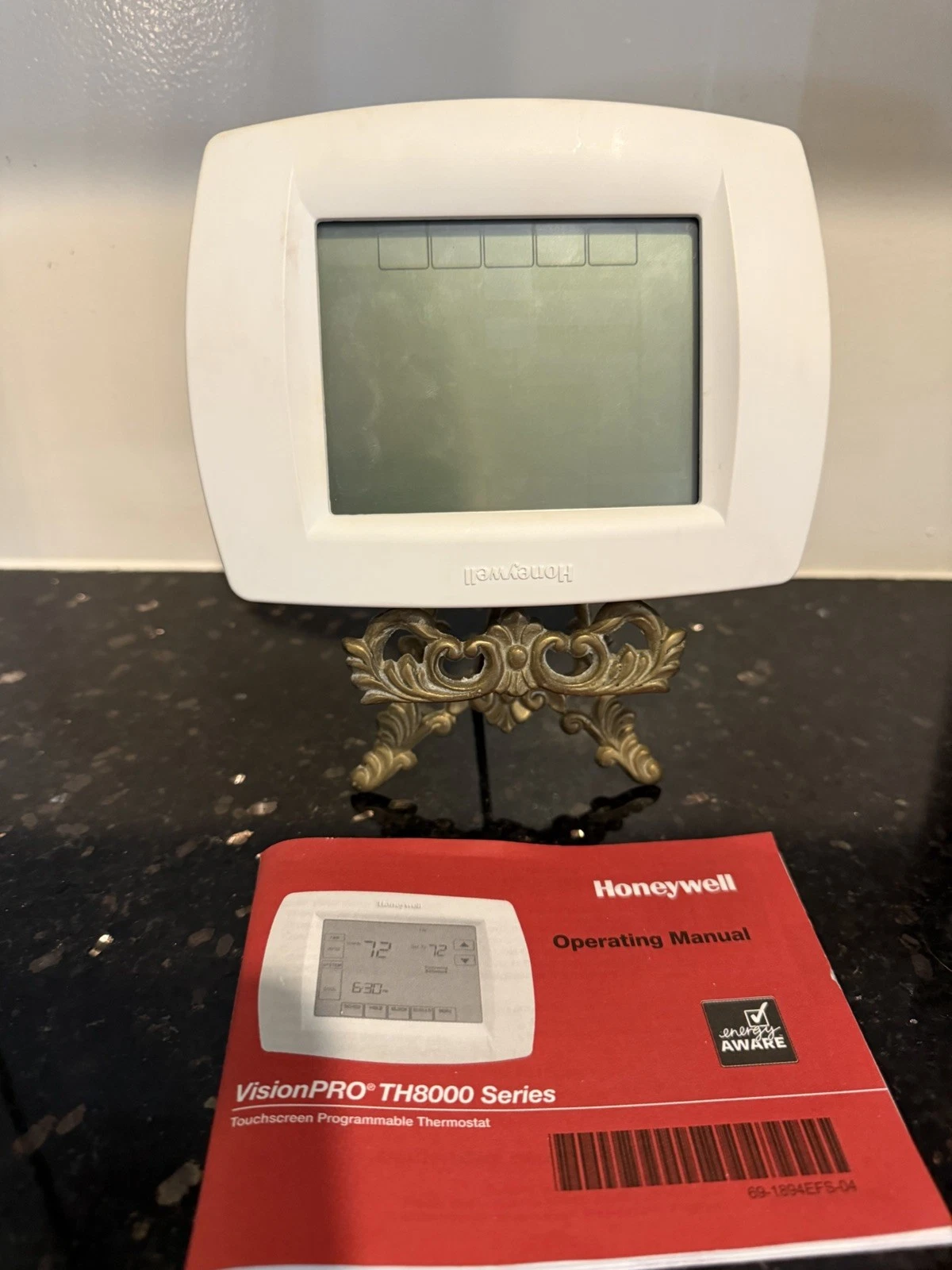 Honeywell TH8320U1008 7-Day VisionPRO 8000 Touchscreen Programmable Thermostat