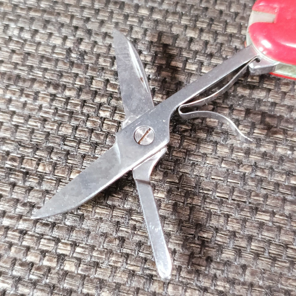 VICTORINOX Taschenmesser, Fyma, 3-tlg., klein, Klappmesser, gebraucht - Bild 2 von 4