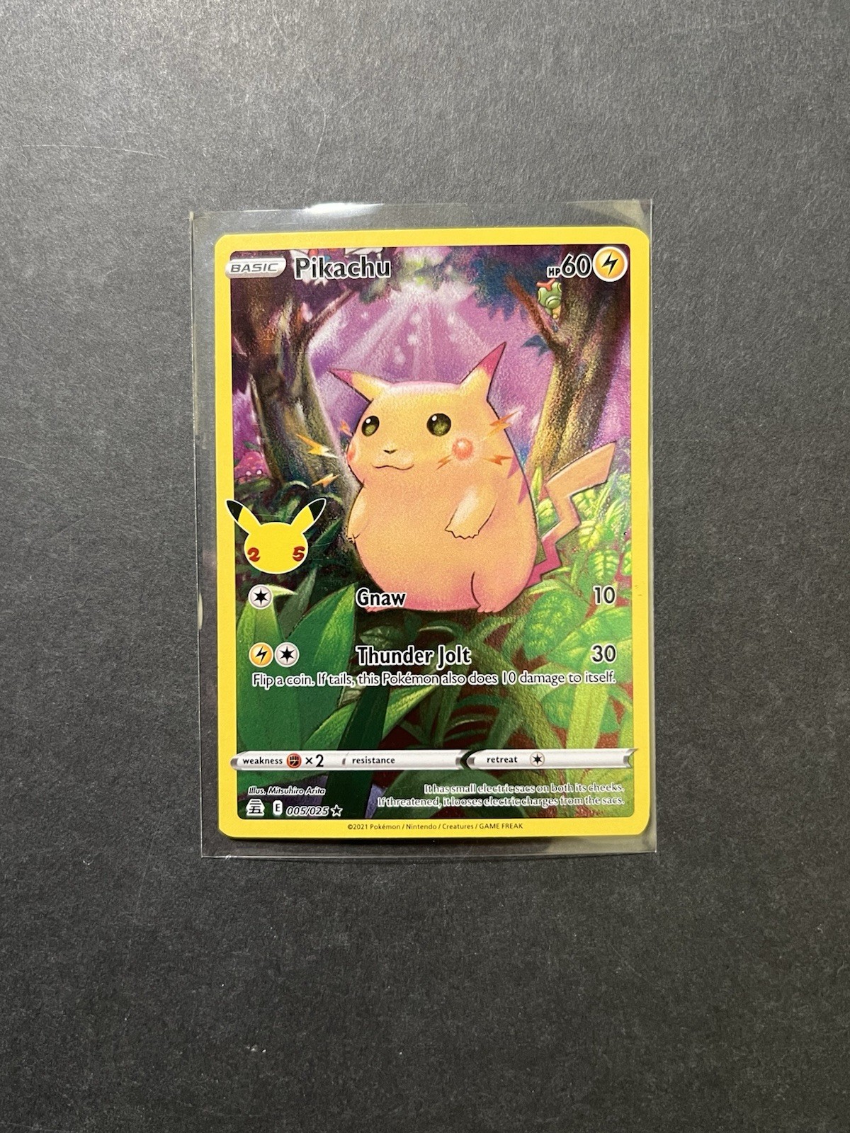 Pikachu 005/025 Pokemon Card Celebrations 25th Holo Rare PTCG LP A2