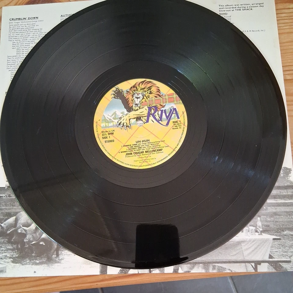 John Cougar Mellencamp Uh-Huh 12" Vinyl LP 1st Press Riva Records RIVL 1 EX/NM Foto 3 de 4