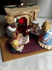 Vtg 1993 The Bearingers Of Victoria Circle Christmas Ornament Set works  m2 