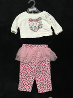 Adorable 2 piece outfit - new with tags - size 0-3 months