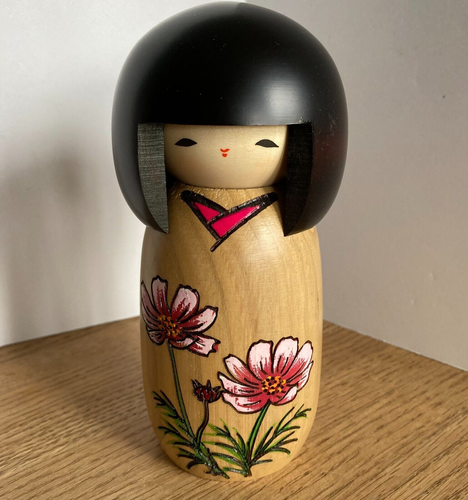 Japanese Kokeshi Doll Woody Craft Carved Wood Hand Painted Pink Flowers 5.75" - Picture 11 of 20