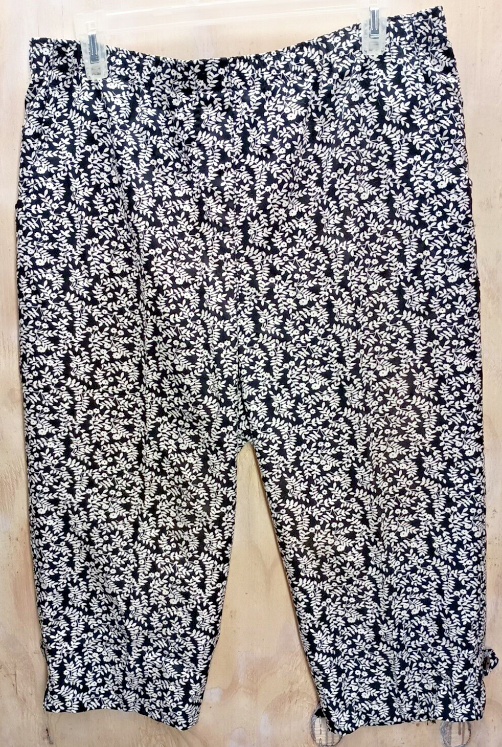 Kim Rogers Petite Linen Blend Black White Floral Print Cropped Pull On Pants 12P