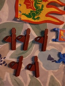 LEGO Castle Dragon Masters Banner/Flag Accessories Lot Dragon Wings Arrow Quills