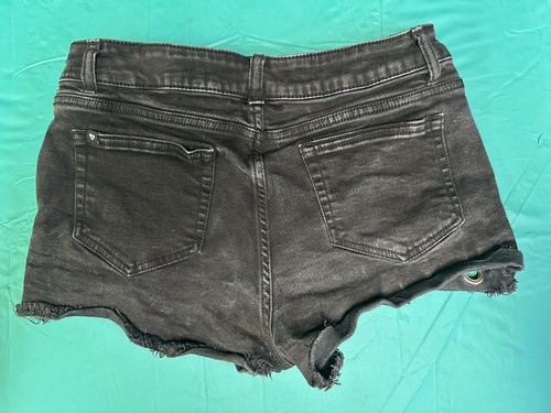 Blackheart Black Short Shorts Size 7 Mid Rise - Imagen 2 de 3